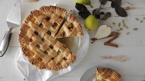 Make-ahead chai spiced pear pie