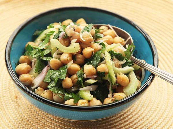 Make-ahead chickpea salad with cumin and celery