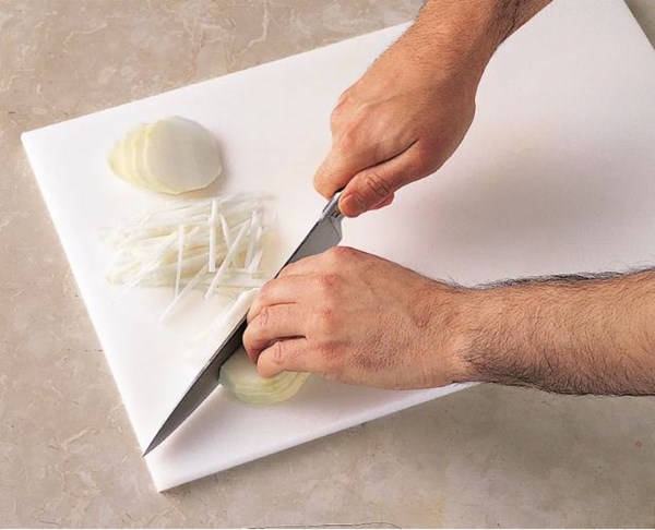 Making julienne root vegetables