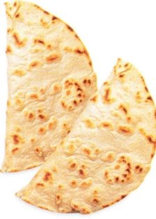Making Mexican flour tortillas