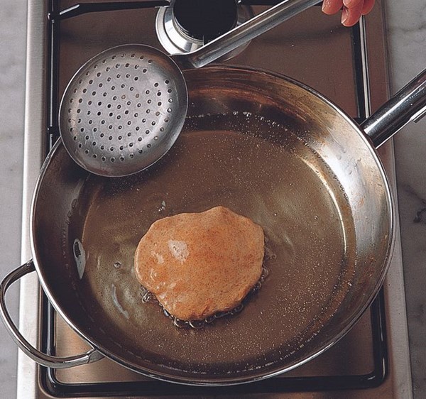 Making pooris