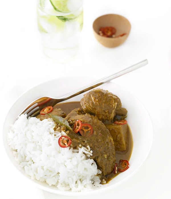 Malaysian chicken curry (Kari ayam)
