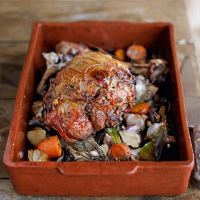 Mallorcan-style stuffed leg of lamb 