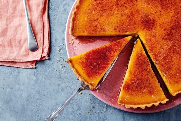 Malt custard & jam tart