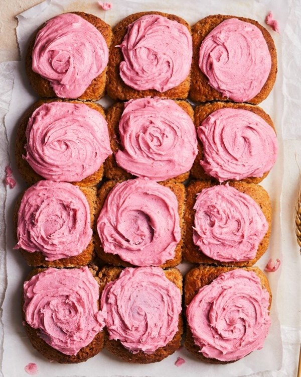 Malt iced buns with raspberry icing 