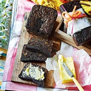Malt loaf with Jersey cream butter