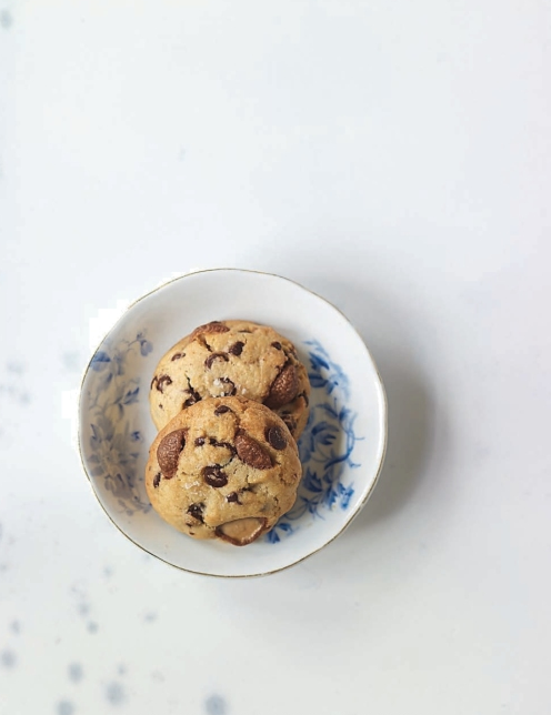 Malted chocolate chip cookies