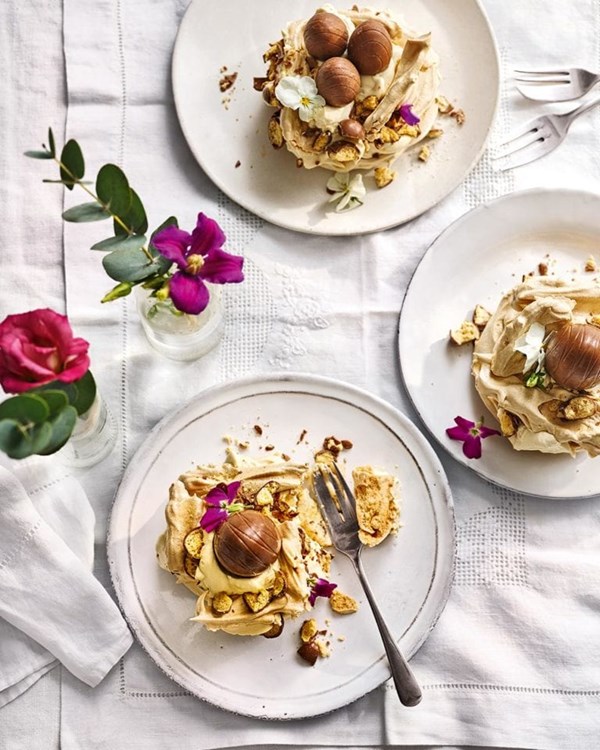 Malty chocolate meringue nests