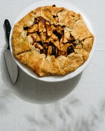 Mamaleh's apple and date crostata