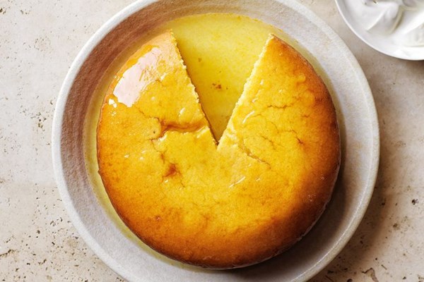 Mandarin white choc mud cake with mandarin syrup