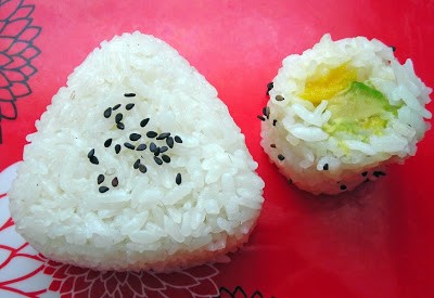 Mango & avocado dessert sushi & onigiri