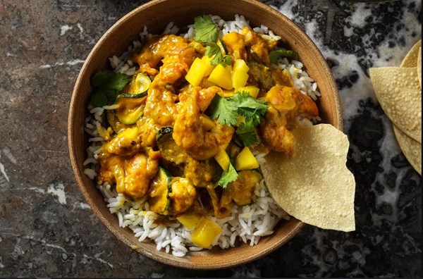 Mango & king prawn curry