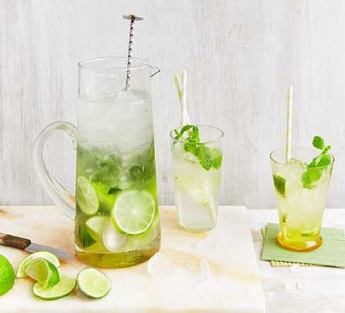 Mango & pineapple mojito