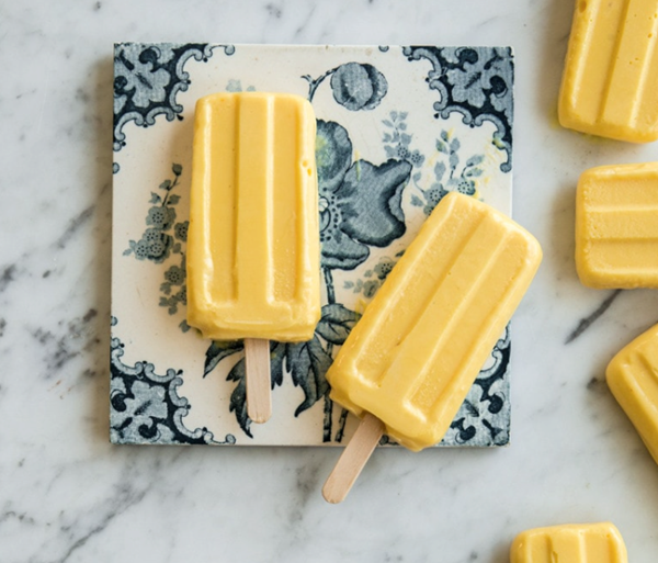 Mango and sour cream blender pops