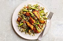 Mango chicken, cashew & coconut rice stir fry