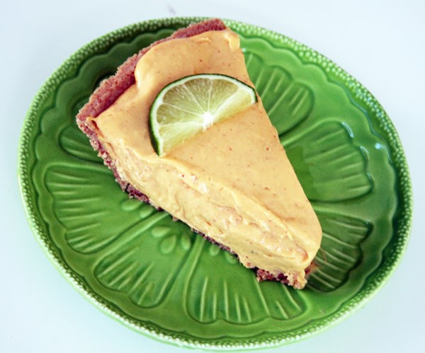 Mango-chile ice box pie