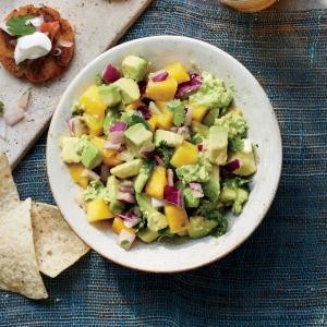 Mango guacamole