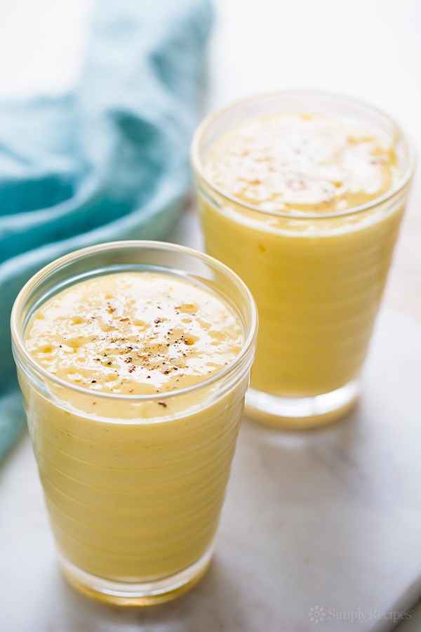 Mango lassi