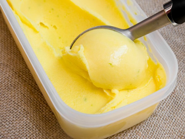 Mango lassi frozen yogurt