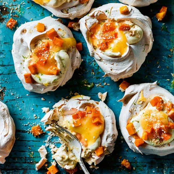 Mango, lime and coconut meringues (Thayet thee ohn thee mont)