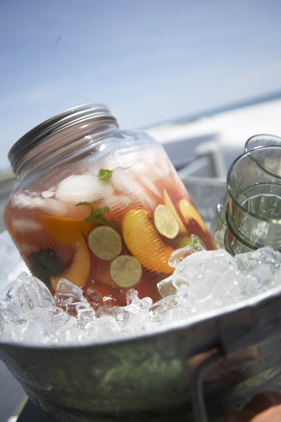 Mango-lime sangria
