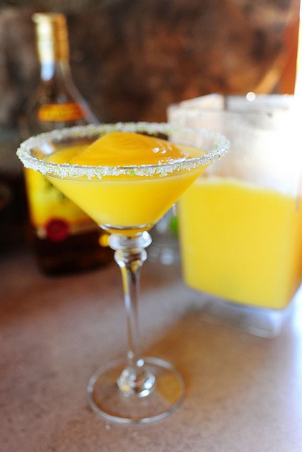 Mango margaritas