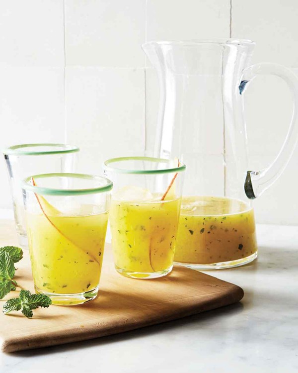 Mango-mint margaritas