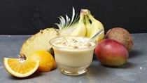 Mango-pineapple smoothie bowl