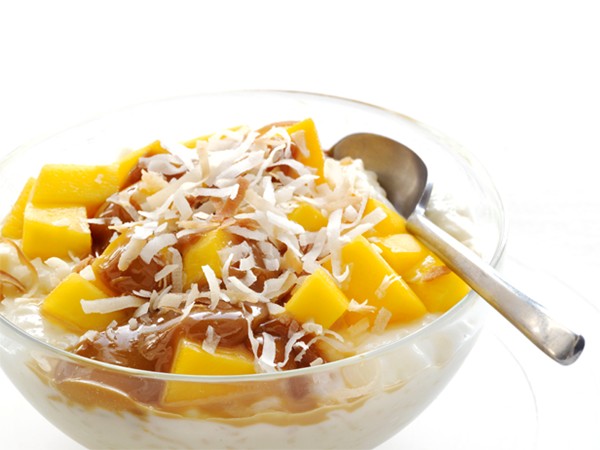 Mango rice pudding