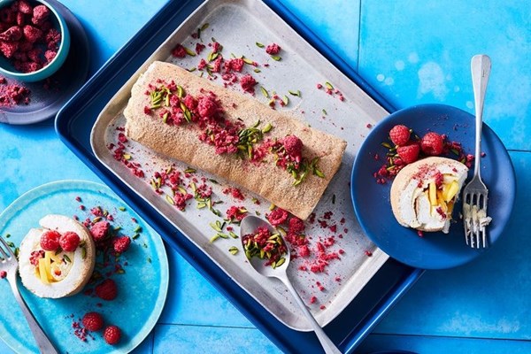 Mango roulade with raspberries and elderflower
