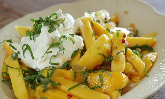 Mango salad with ginger, mint and labneh