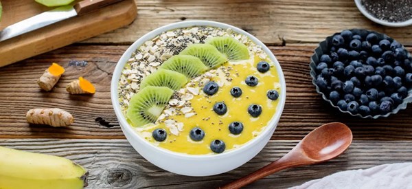 Mango smoothie bowls 