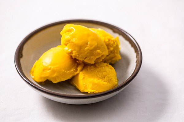 Mango sorbet