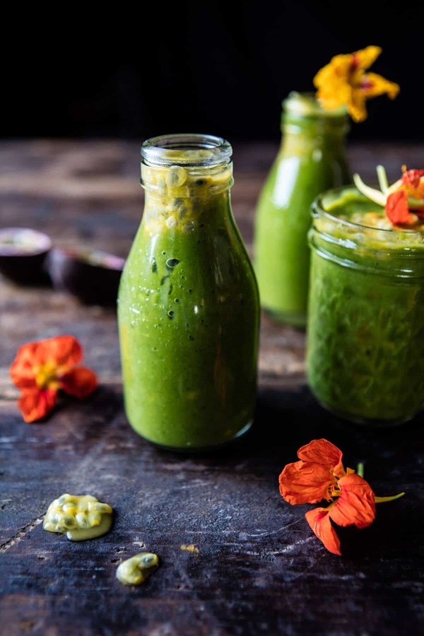 Mango spinach smoothie