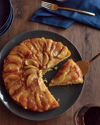 Maple-apple upside-down cake