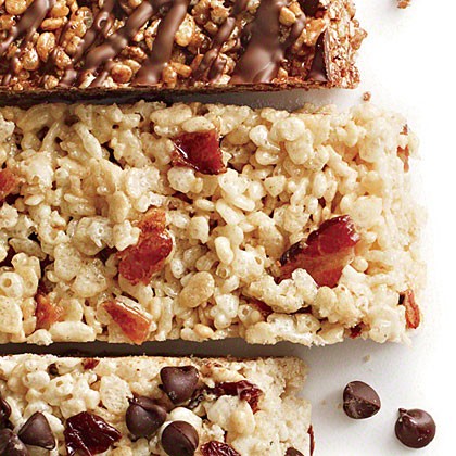 Maple-bacon chewy crispy bars