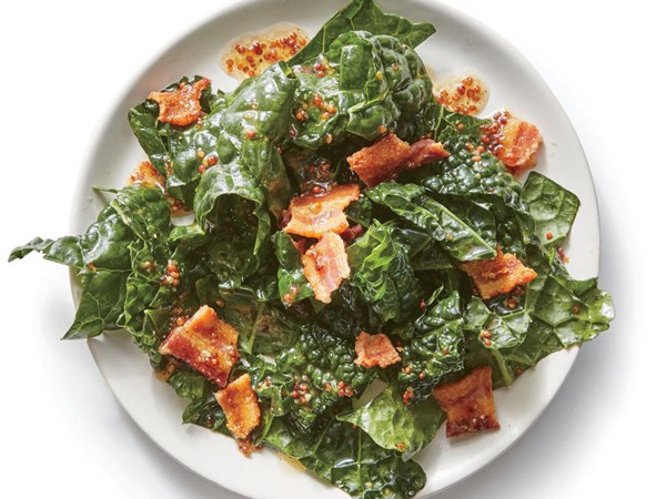 Maple-bacon kale salad
