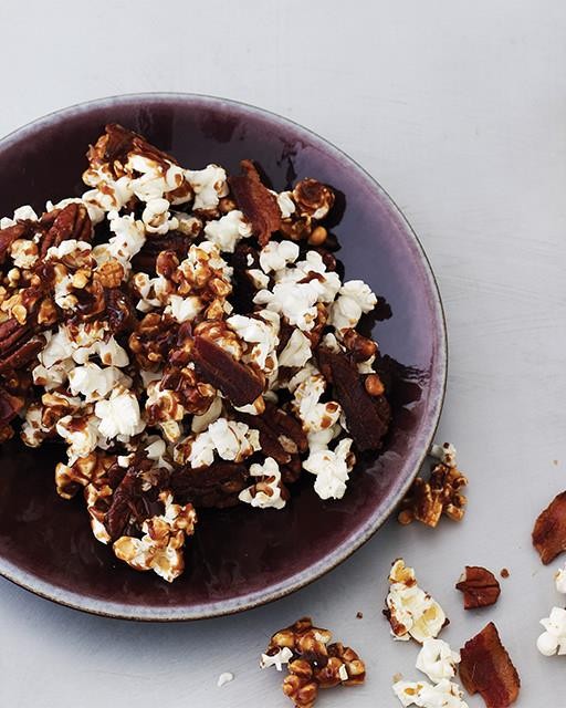 Maple bacon popcorn