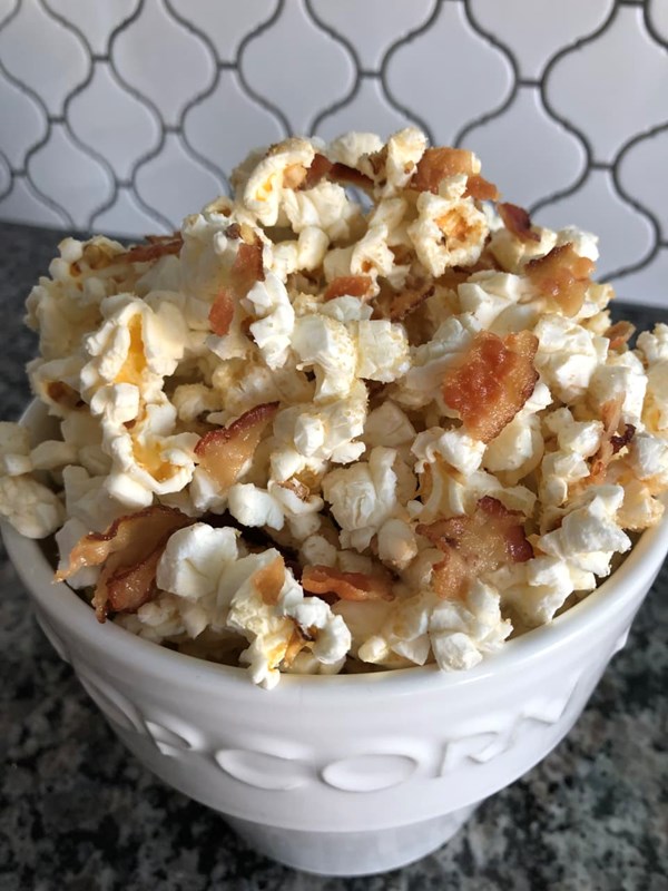 Maple bacon popcorn