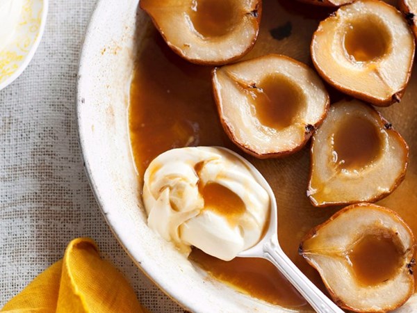 Maple-baked pears & grapes with sweet mascarpone
