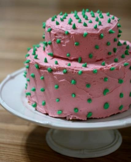 Maple cinnamon cake with vanilla buttercream
