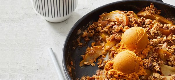 Maple-ginger spiced pear crisp