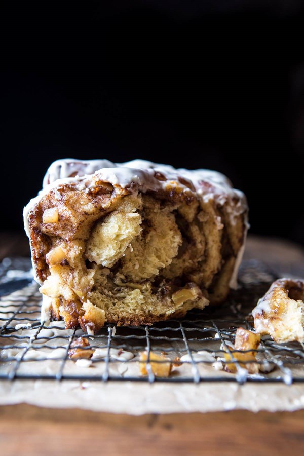 Maple glazed apple pull-apart bread