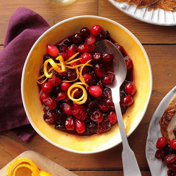 Maple-honey cranberry sauce