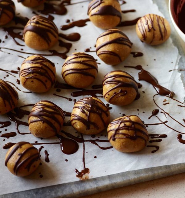 Maple-nut 'truffles'