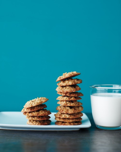 Maple-oatmeal cookies