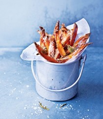 Maple, Parmesan & rosemary sweet potato chips