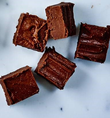 Maple-peanut butter raw 'fudge'