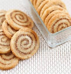 Maple-pecan swirls
