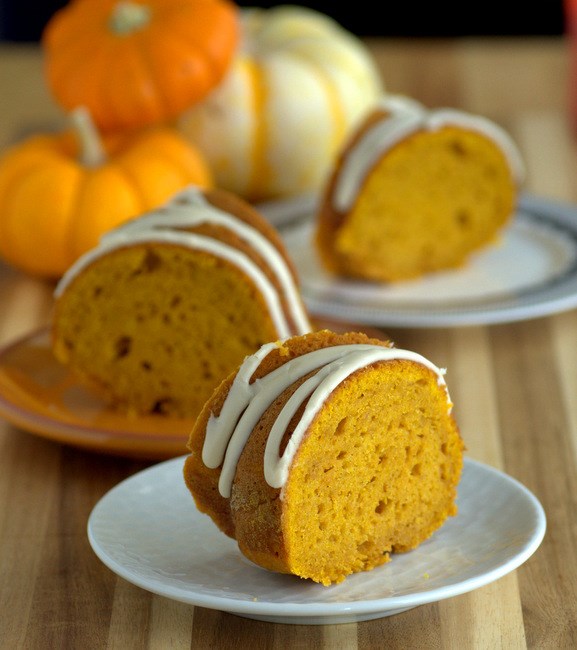 Maple pumpkin bundt cake